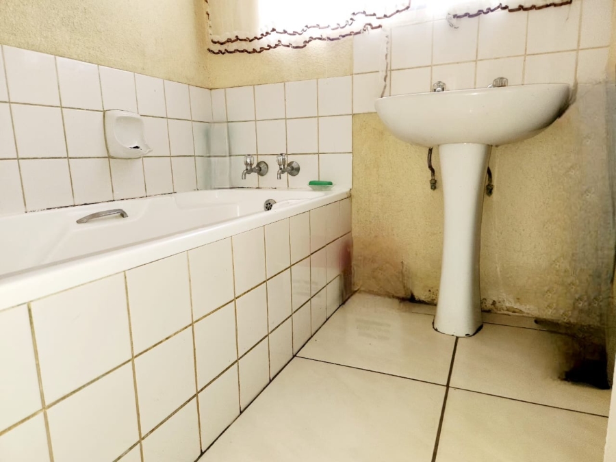 3 Bedroom Property for Sale in Tlhabane West North West